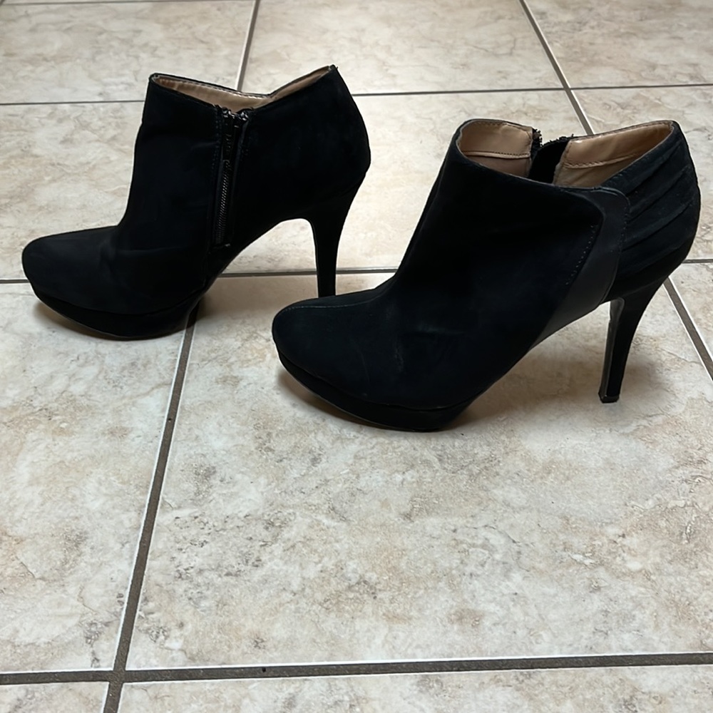 Report Booties - Picture 4 of 9